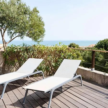 Villa Climatisee 3 Avec Terrasse Vue A Saint Pierre La - Fr-1-409-188 *